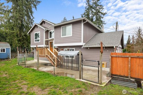 12808 E Macs Loop Rd, Granite Falls, WA, 98252-9547 | Card Image