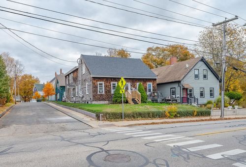 14 Pleasant St, Springvale, ME, 04083-1338 | Card Image