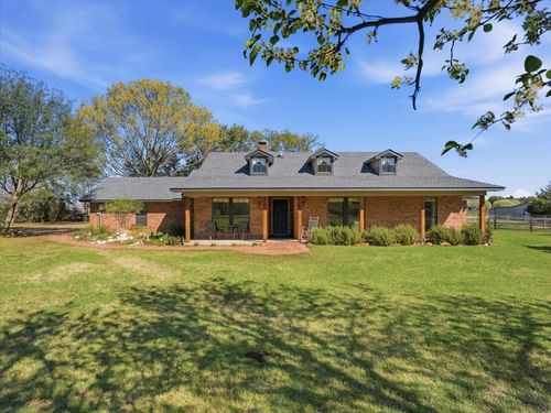 525 Becky Ln, Waxahachie, TX, 75165-9664 | Card Image