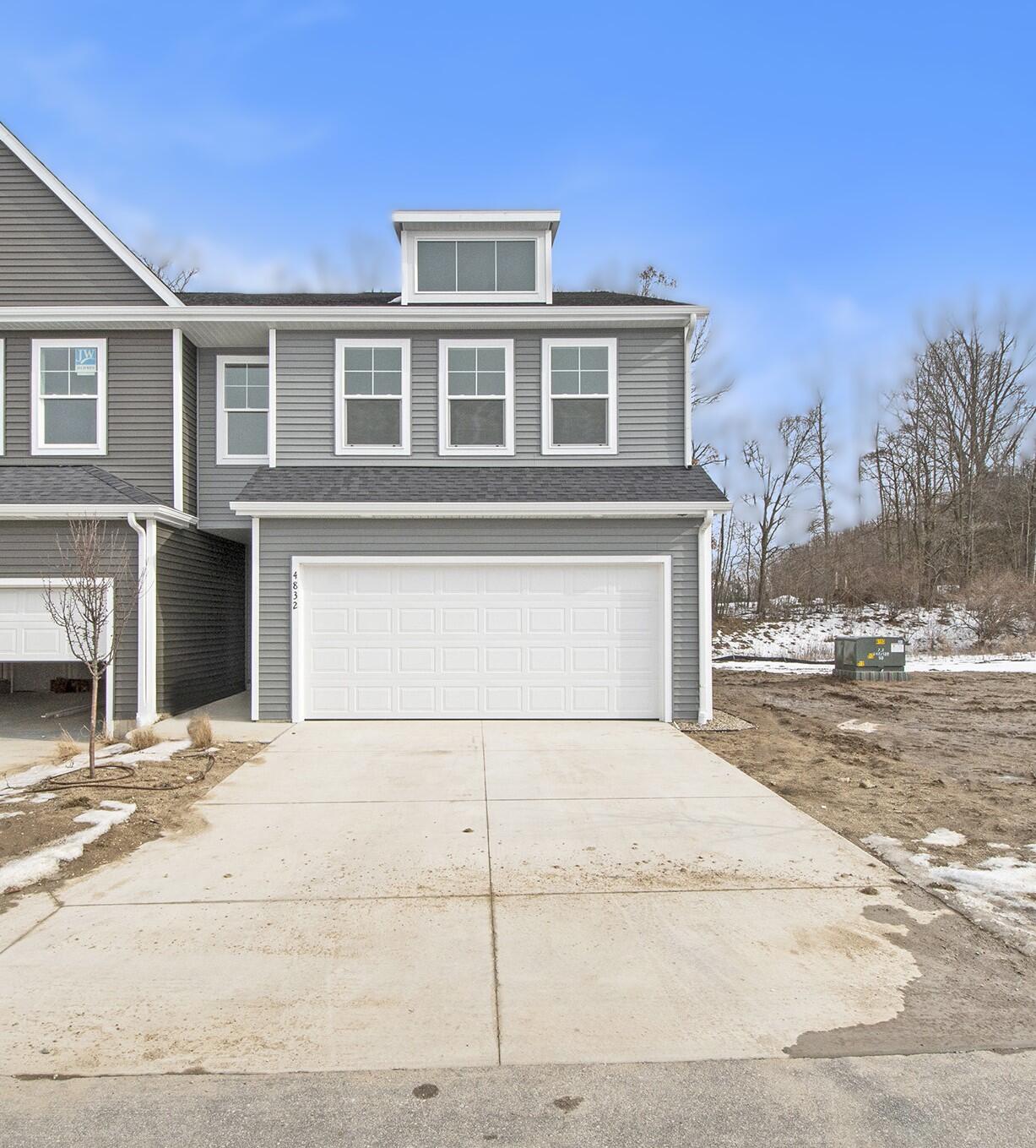Hidden River Ave, Grandville, MI 49418