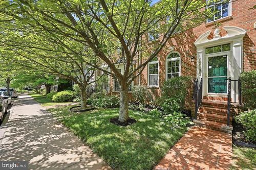 12105 Pond Pine Dr, CLARKSBURG, MD, 20871-4473 | Card Image