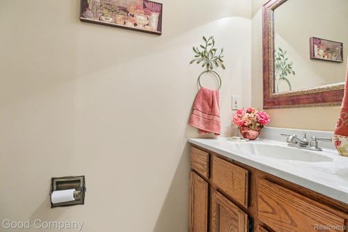 616 Tennyson, Rochester Hills, MI, 48307-4248 | Card Image