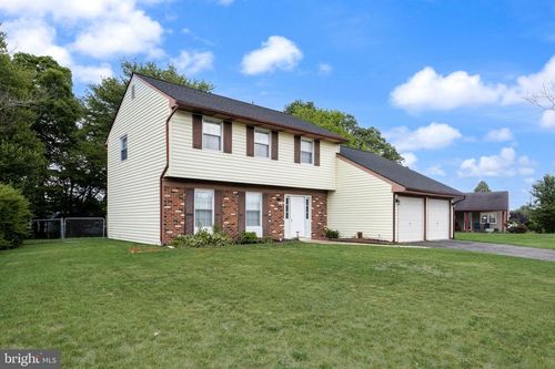 68 Arbor Meadow Dr, SICKLERVILLE, NJ, 08081-1754 | Card Image