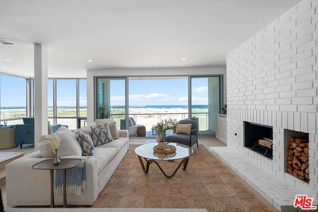 APT-201 - 5205 Ocean Front Walk, Condo with 2 bedrooms, 3 bathrooms and 2 parking in Marina del Rey CA | Image 14