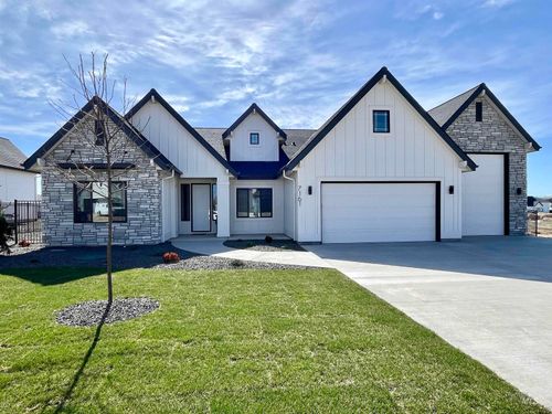 7161 E Osprey Estates Dr, Nampa, ID, 83686-1027 | Card Image