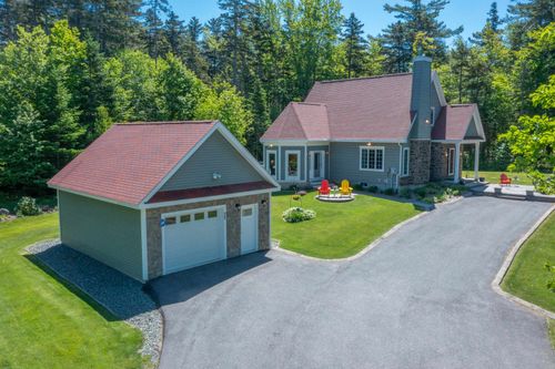 105 Loft Cir, Campton, NH, 03223-4111 | Card Image