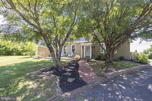3005 Bristol Rd, WARRINGTON, PA, 18976-1002 | Card Image