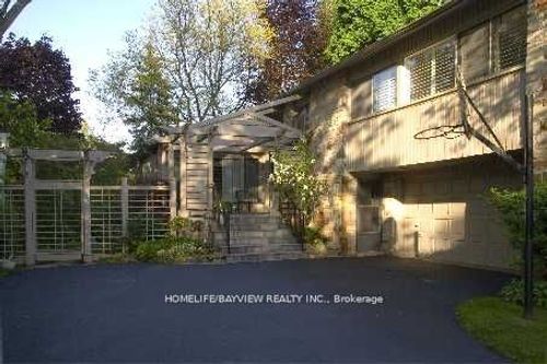 409 Banbury Rd, North York, ON, M2L2C1 | Card Image