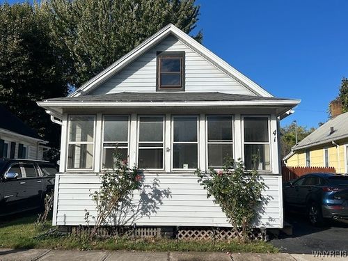 41 Klueh St, Rochester, NY, 14611-1711 | Card Image