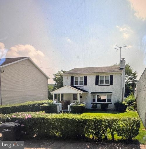 628 Merchant St, COATESVILLE, PA, 19320-3338 | Card Image