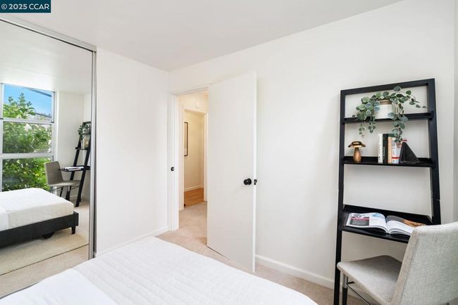 101 - 2 Panoramic Way, Condo with 2 bedrooms, 1 bathrooms and 1 parking in Berkeley CA | Image 21