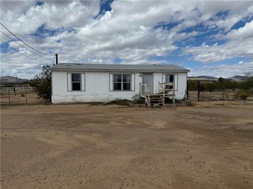 4229 N Concho Rd, Golden Valley, AZ, 86413-5952 | Card Image