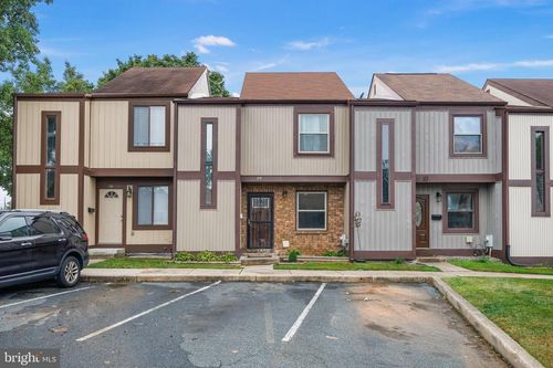 20 Helmsman Ct, ESSEX, MD, 21221-2901 | Card Image