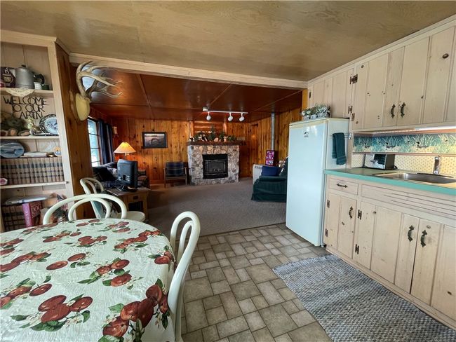 Kitchen - Dining | Image 18
