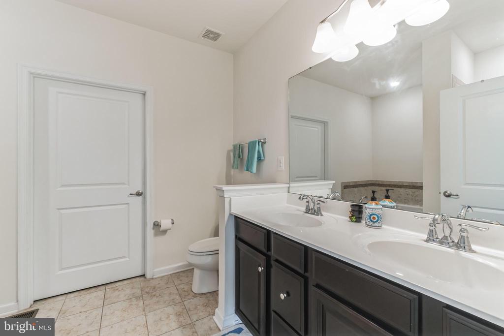 Residential Lease in ALDIE