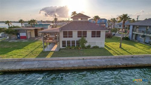 100 Bayshore Dr, Ingleside, TX, 78362-4855 | Card Image