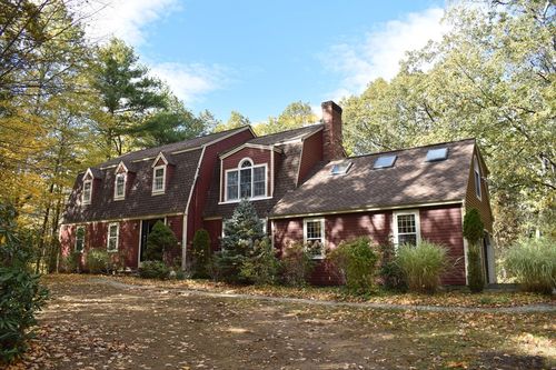 551 Sudbury St, Marlborough, MA, 01752-1656 | Card Image