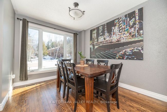 8 Sumac Crt, House other with 4 bedrooms, 2 bathrooms and 3 parking in Deep River ON | Image 5