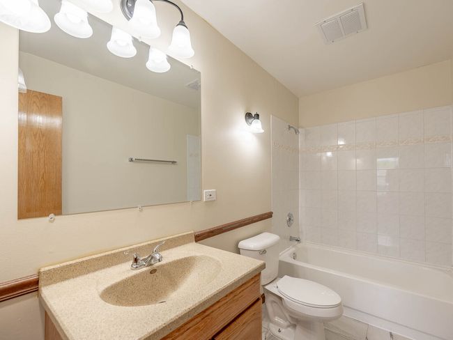 930 W Bryn Mawr Ave, House other with 3 bedrooms, 2 bathrooms and 2 parking in Roselle IL | Image 15