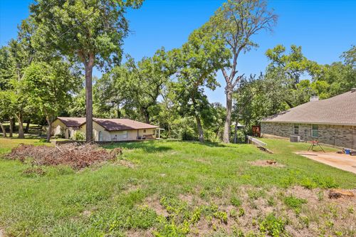 355 Softwood Dr, Duncanville, TX, 75137-4327 | Card Image
