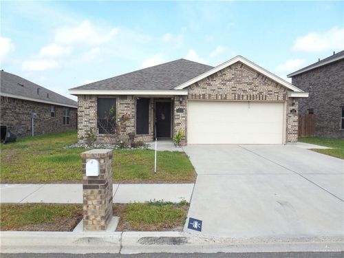 502 S Castillos Y Diamantes St, Mission, TX, 78572-0071 | Card Image