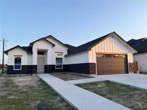 901 Milania Dr, La Feria, TX, 78559-2014 | Card Image