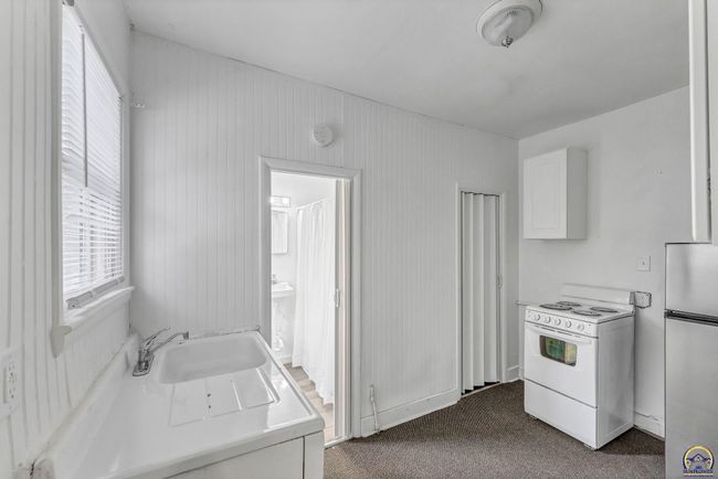 1262 Sw Clay St, Home with 0 bedrooms, 0 bathrooms and null parking in Topeka KS | Image 21