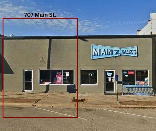 707 Main St, Winfield, KS, 67156-2832 | Card Image