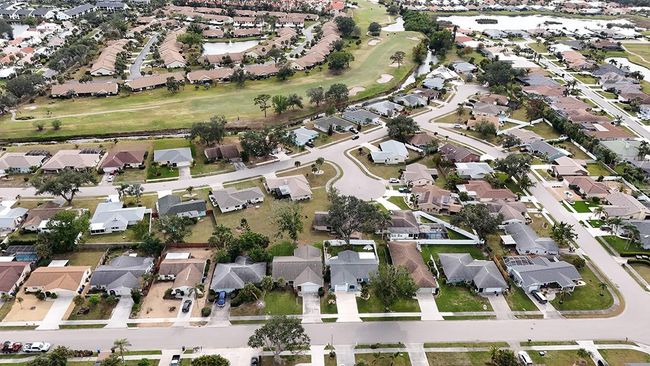 1441 Strada D Oro, House other with 3 bedrooms, 2 bathrooms and null parking in VENICE FL | Image 4