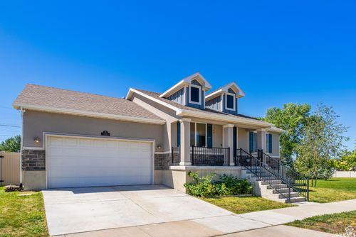 178 E Flicker Dr, Sandy, UT, 84070-1632 | Card Image