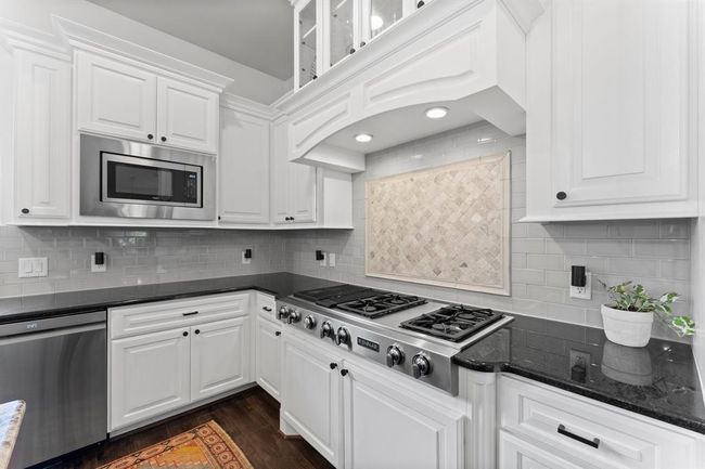 4631 Silver Jade Dr, House other with 4 bedrooms, 4 bathrooms and 3 parking in Spring TX | Image 14