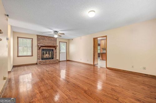 2821 Hog Mountain Rd, Jefferson, GA, 30549-1717 | Card Image