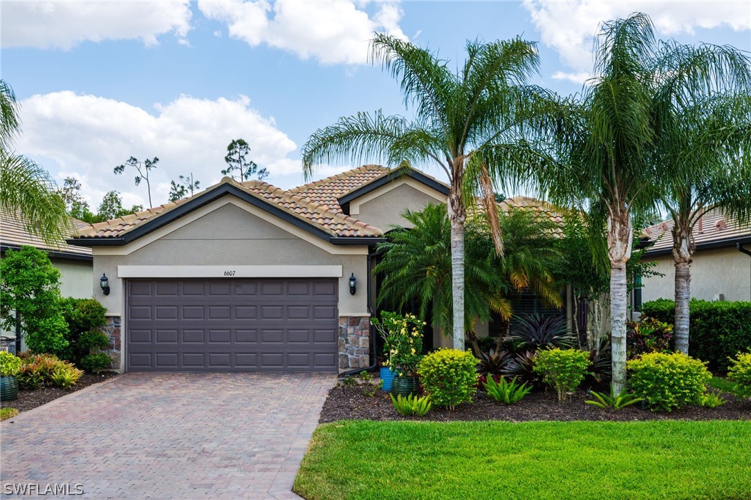 Everton Ct, Fort Myers, FL 33966
