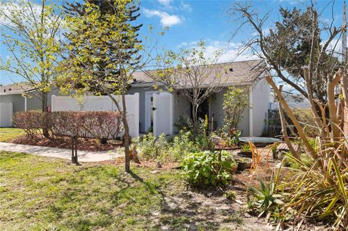 102-102 Dorchester Sq, LAKE MARY, FL, 32746-4214 | Card Image