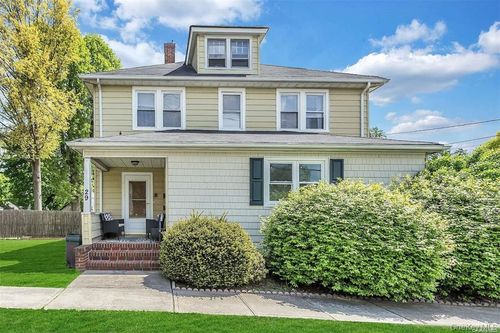 29 Ford St, Glen Cove, NY, 11542-2271 | Card Image