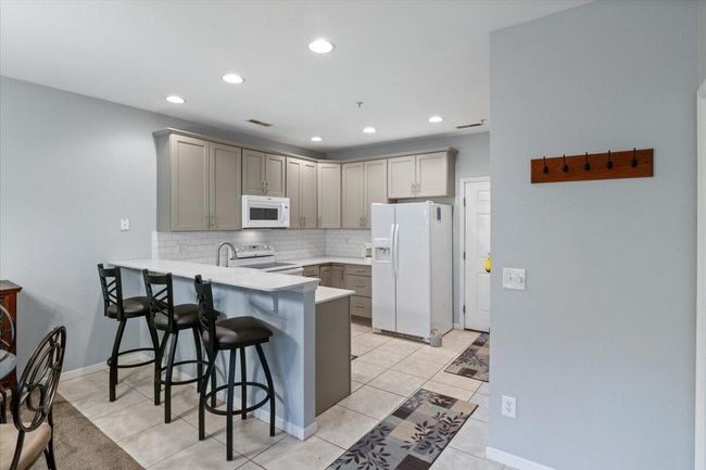 3C - 464 Cedar Heights Dr, Condo with 2 bedrooms, 2 bathrooms and null parking in CAMDENTON MO | Image 6