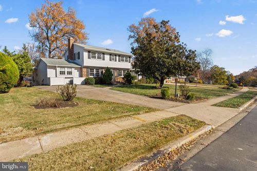 8120 Greeley Blvd, SPRINGFIELD, VA, 22152-3042 | Card Image