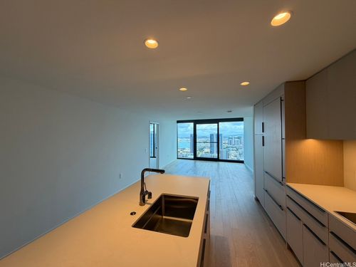 3711-333 Ward Ave, Honolulu, HI, 96814-4107 | Card Image
