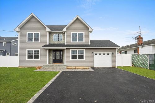 961 N Broadway, Massapequa, NY, 11758-2356 | Card Image