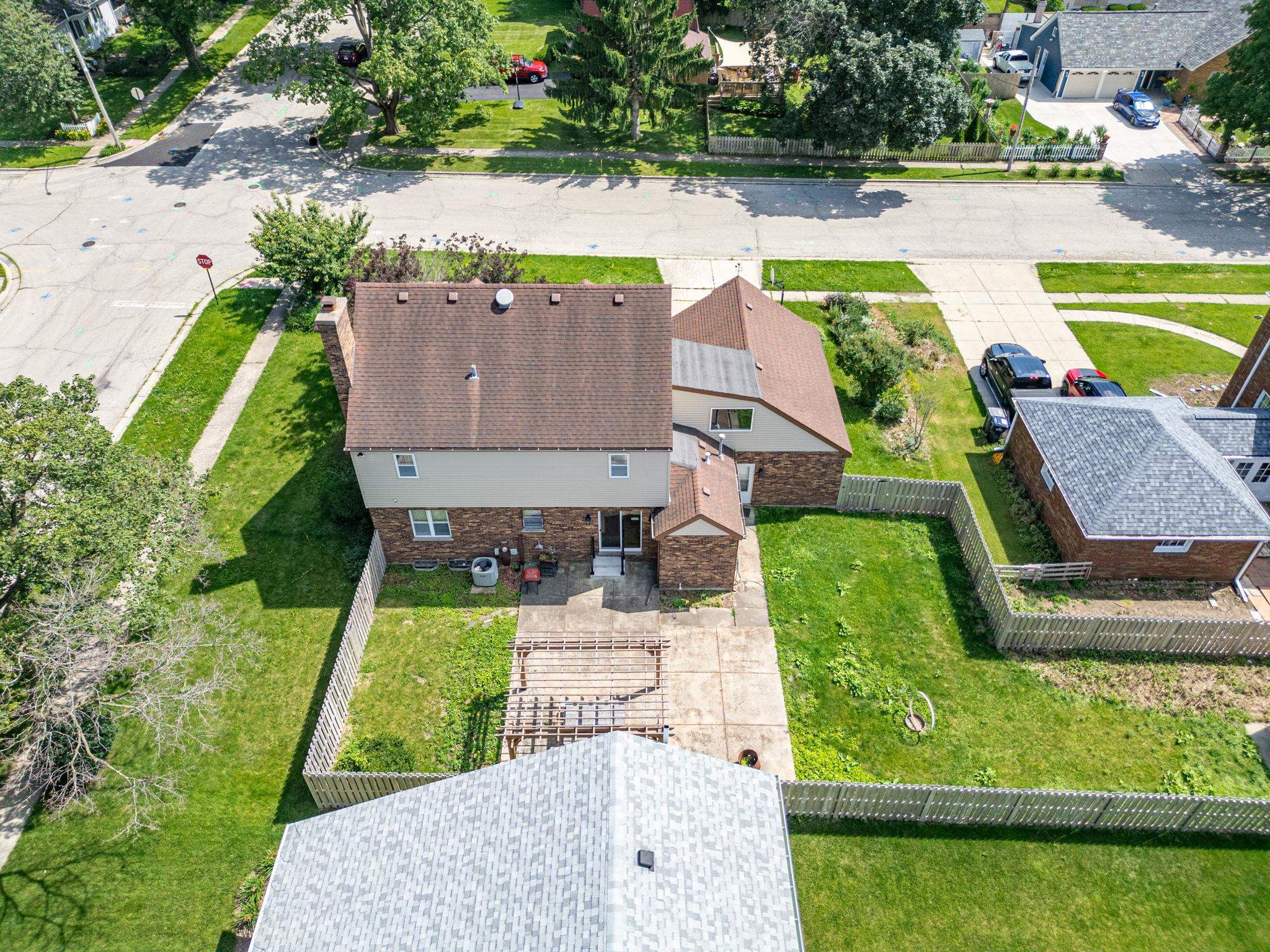 Residential in ELGIN 5