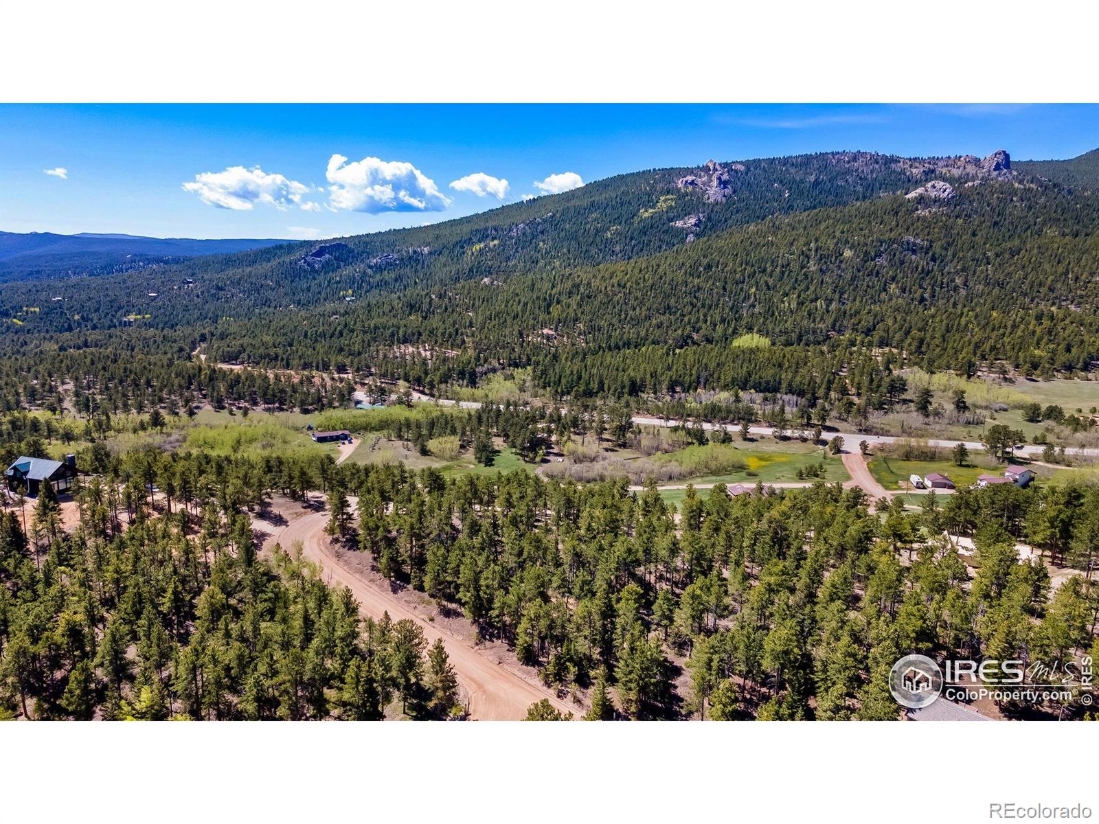 Land in Lyons 4