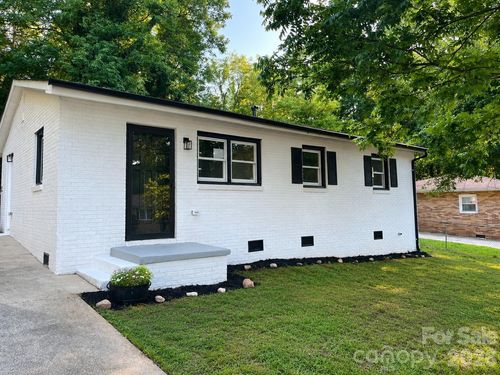 803 Dogwood Dr, Dallas, NC, 28034-1501 | Card Image