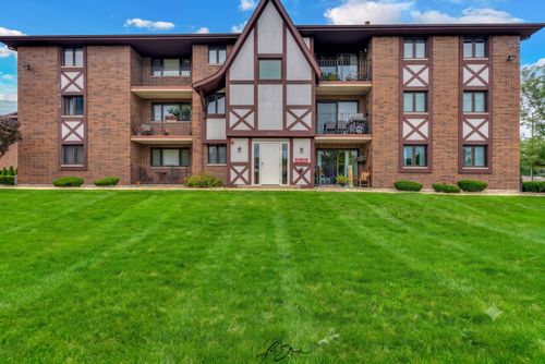 1b-10521 S Roberts Rd, Palos Hills, IL, 60465-3910 | Card Image