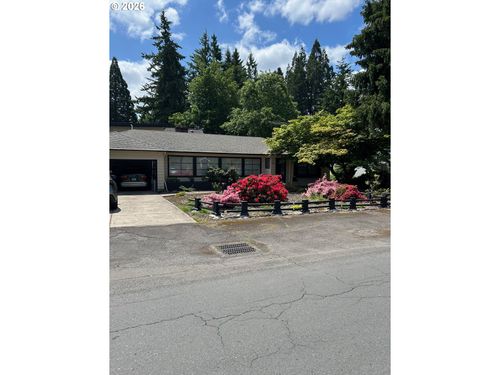 11016 Ne Fargo St, Portland, OR, 97220-2721 | Card Image