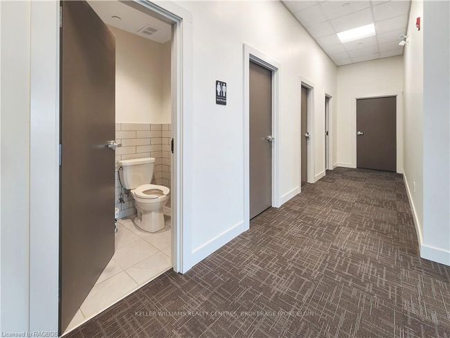 Bathrooms on each level | Image 14