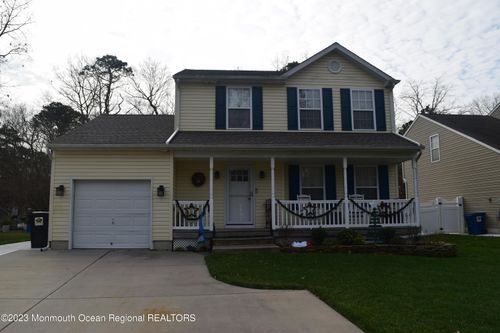 212 Buchanan Ave, Egg Harbor City, NJ, 08215-3855 | Card Image