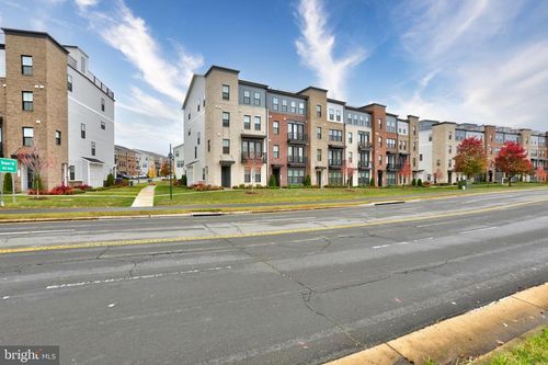 43330 Farringdon Sq, Broadlands, VA, 20148-5557 | Card Image