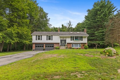6 Robbie Rd, Moodus, CT, 06469-1130 | Card Image