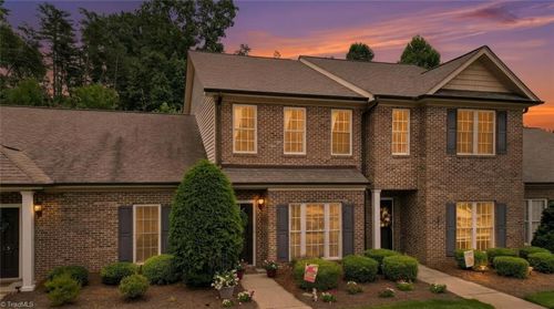 2213 St James Dr, Reidsville, NC, 27320-5241 | Card Image