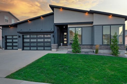 640 S Miller Ave, North Salt Lake, UT, 84054-1206 | Card Image